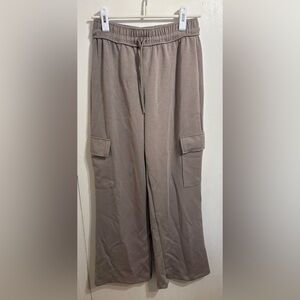 Happily Grey Cargo Sweatpants|size medium